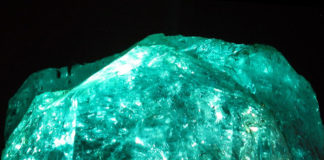 Smeraldo verde gemma