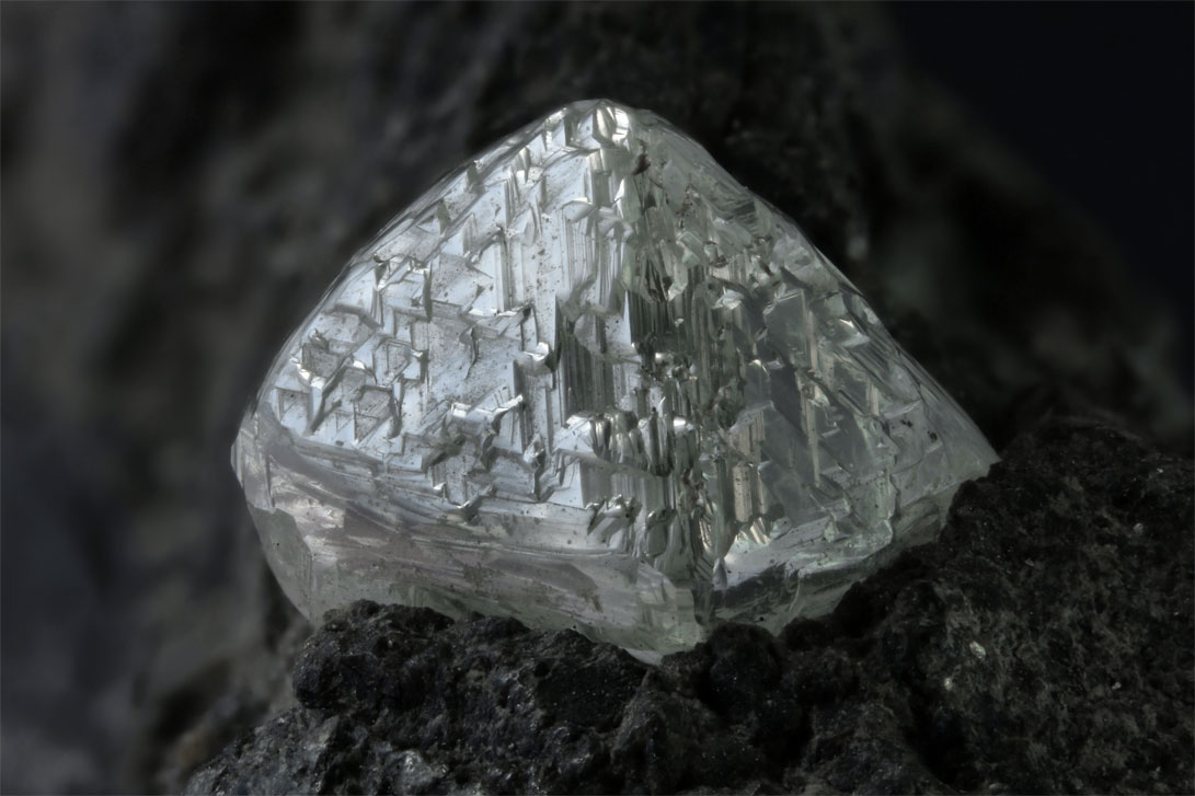 diamante-grezzo-natura